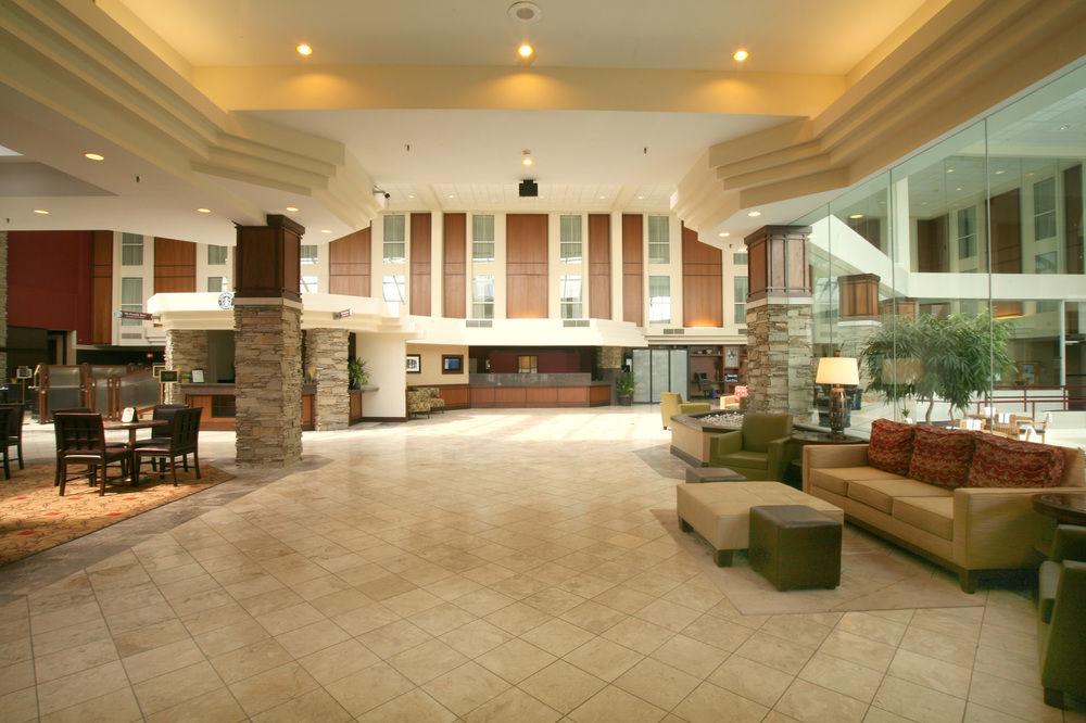 Готель Doubletree By Hilton Madison East Екстер'єр фото