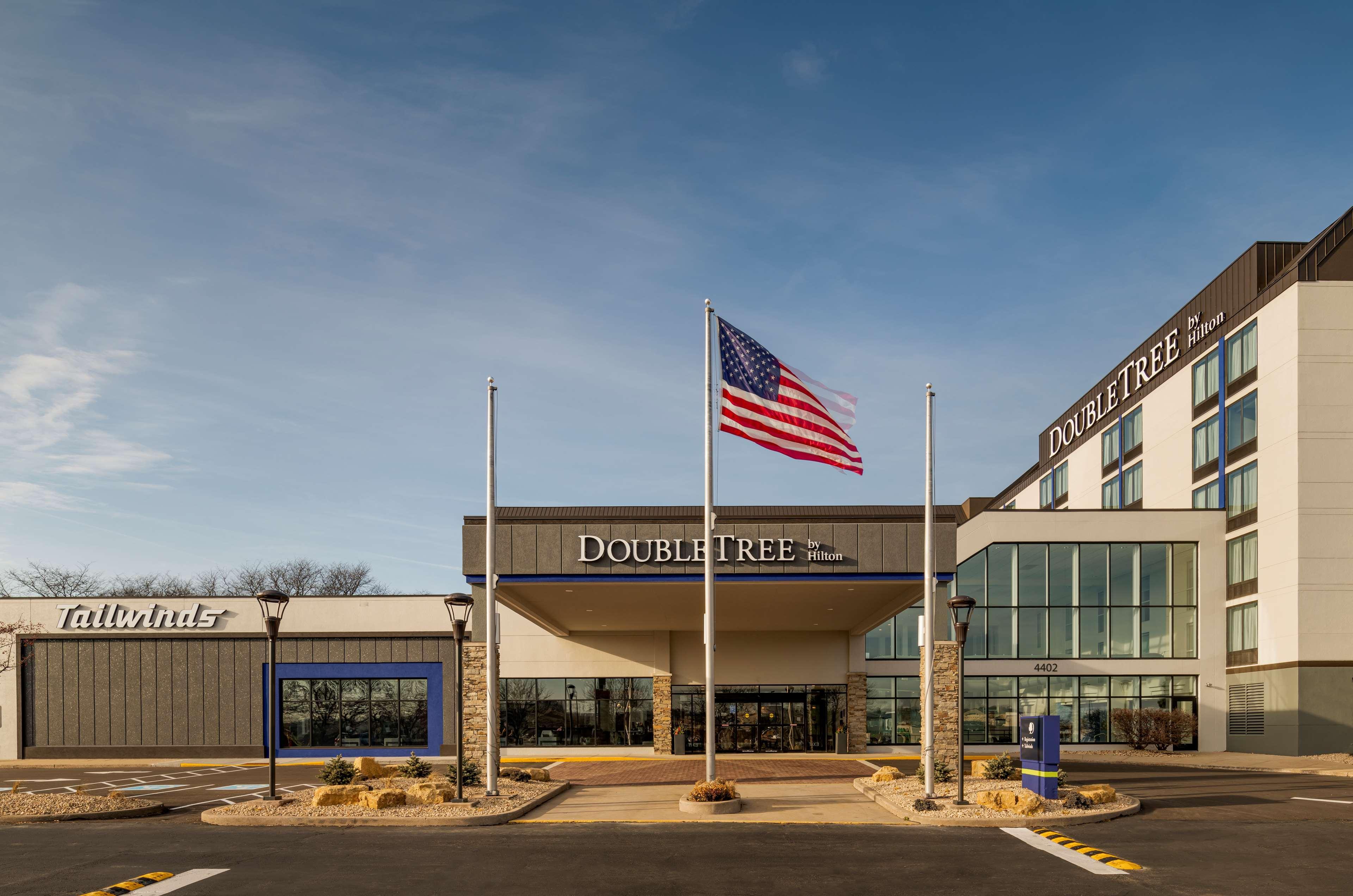 Готель Doubletree By Hilton Madison East Екстер'єр фото