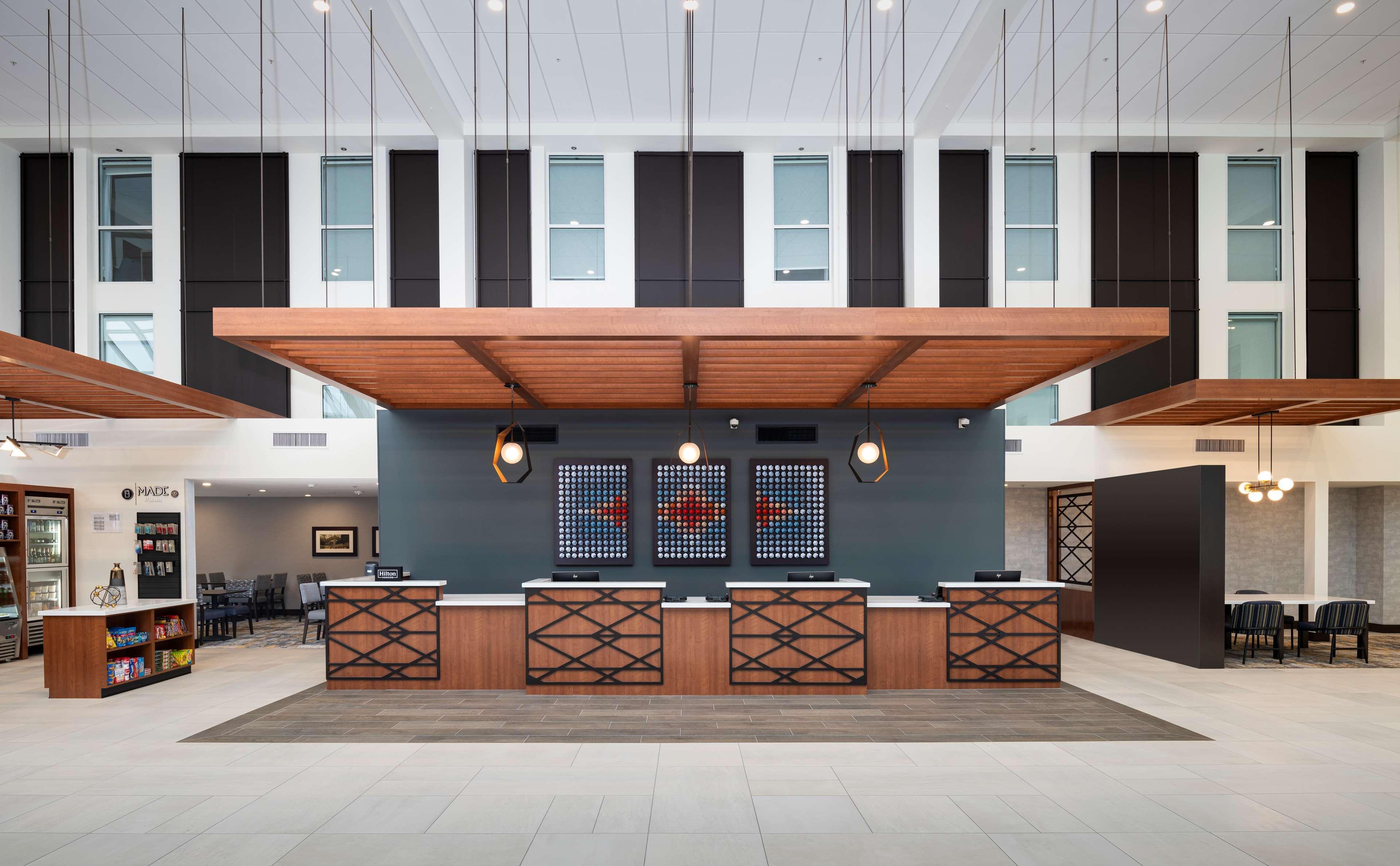 Готель Doubletree By Hilton Madison East Екстер'єр фото