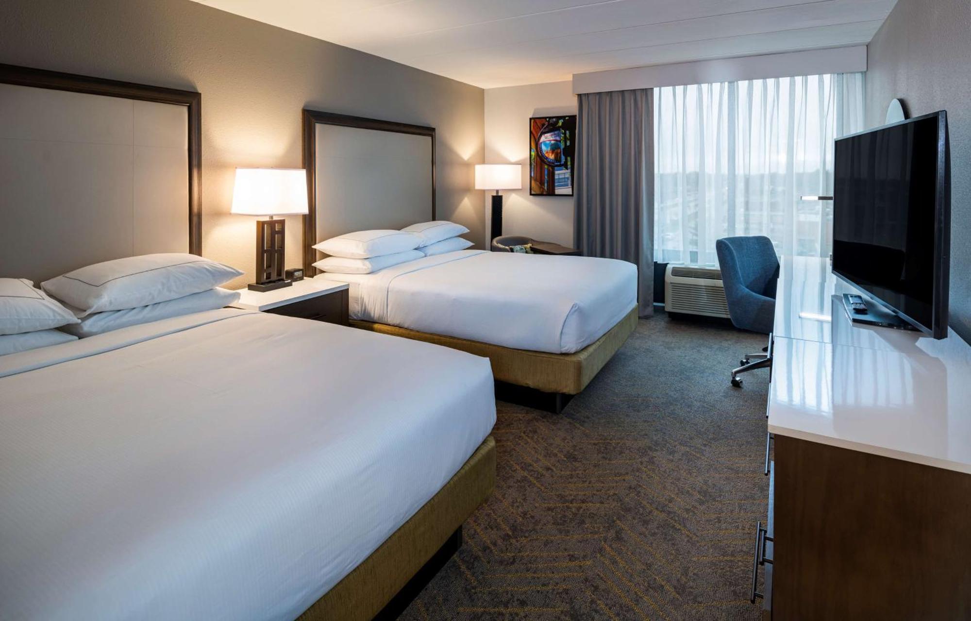 Готель Doubletree By Hilton Madison East Екстер'єр фото