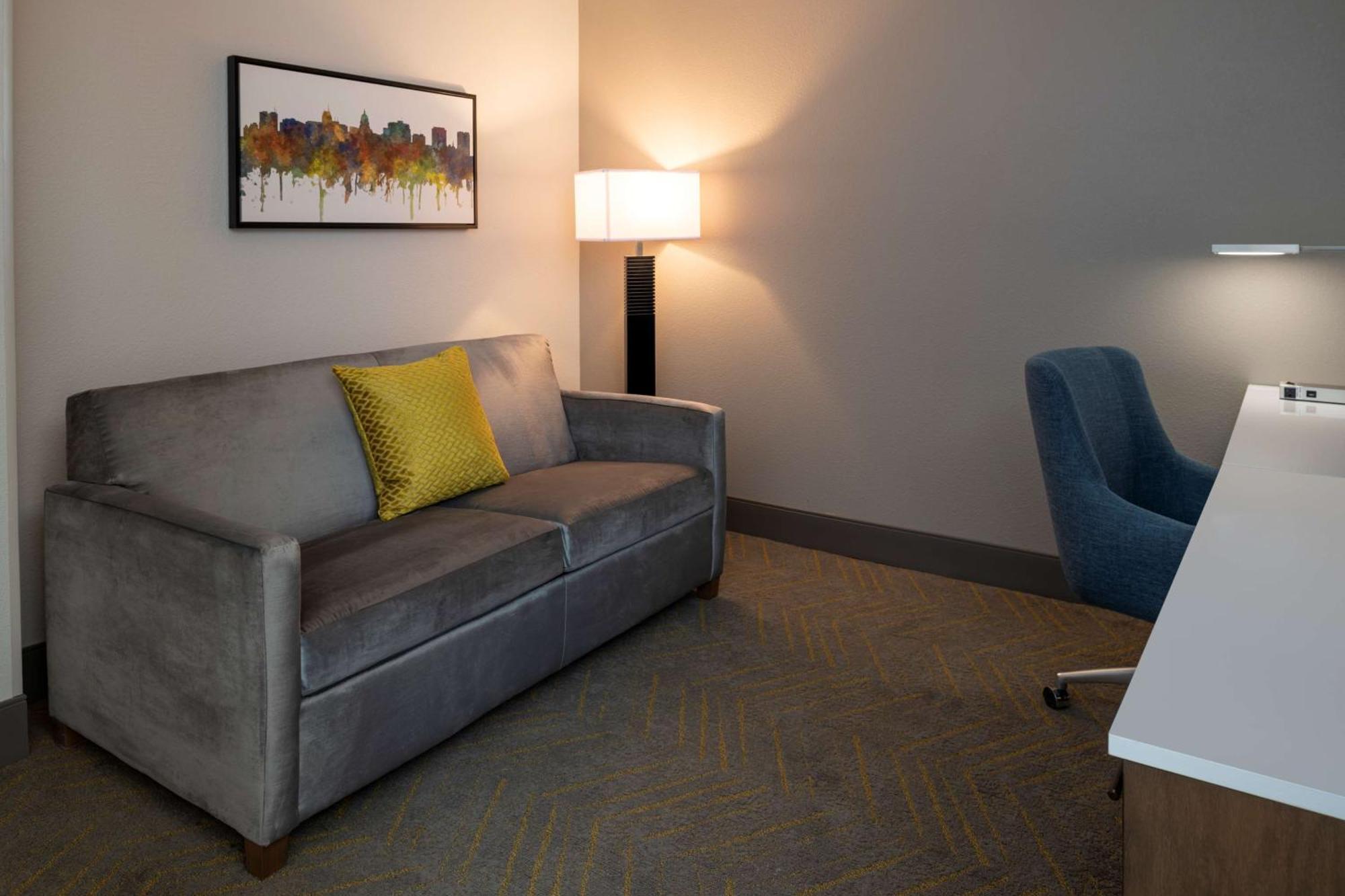 Готель Doubletree By Hilton Madison East Екстер'єр фото