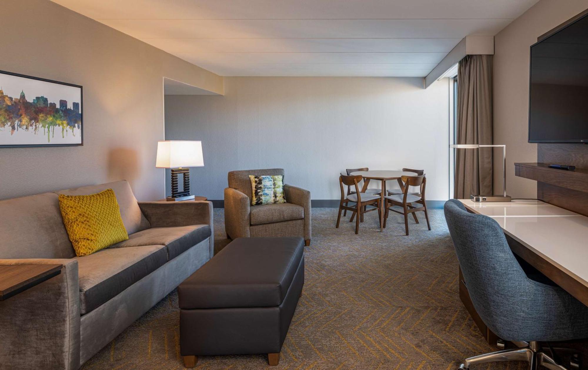 Готель Doubletree By Hilton Madison East Екстер'єр фото